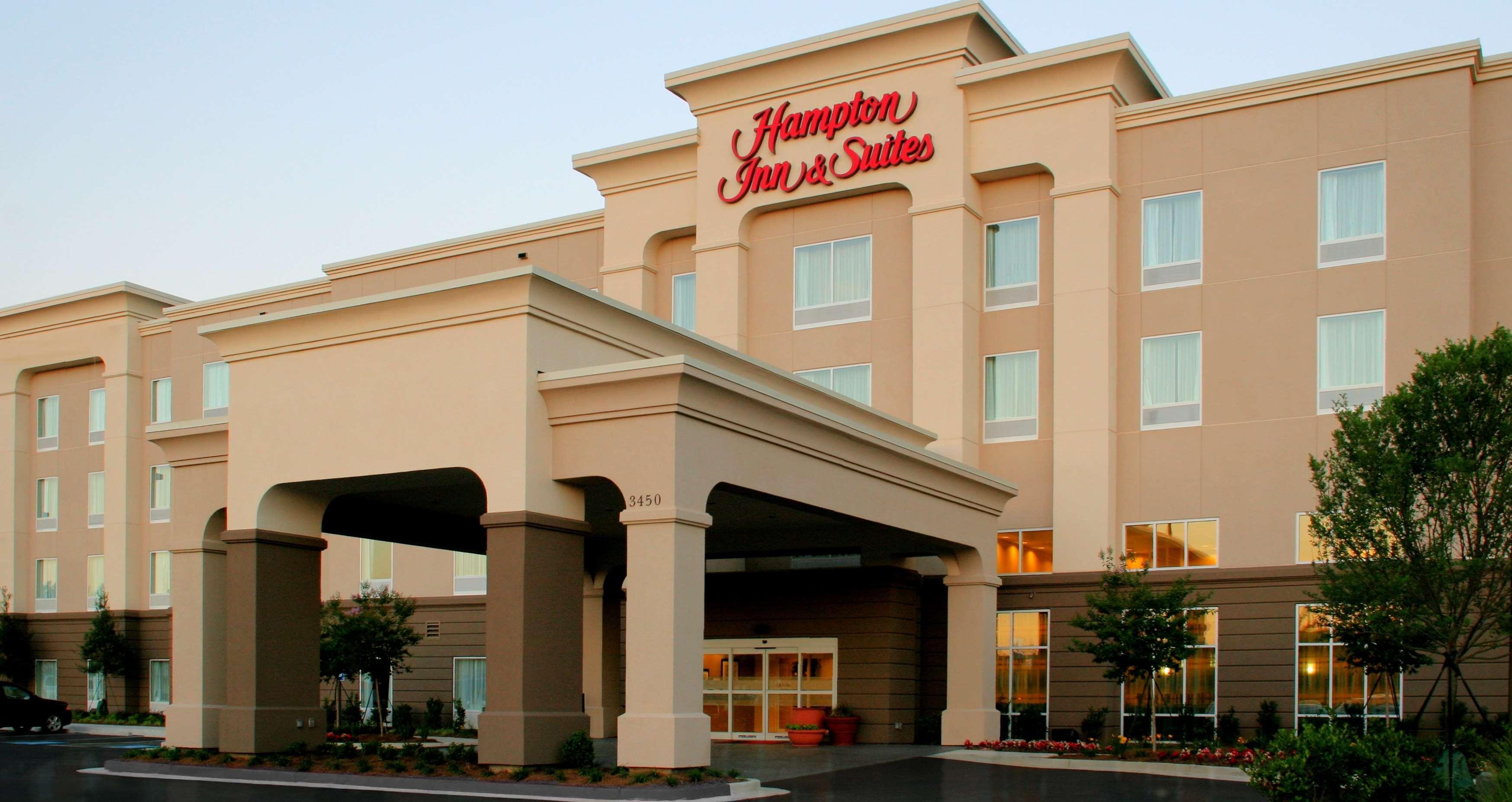 Hampton Inn & Suites Atlanta Airport West Camp Creek Pkwy College Park Esterno foto